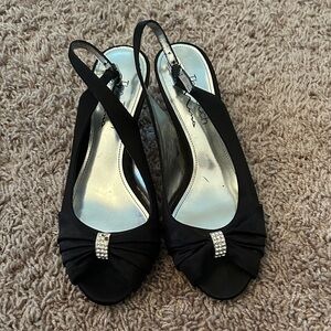 The Touch of Nina black bow heels